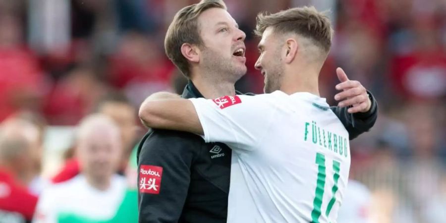 Niclas Füllkrug (r.) musste das Abschlusstraining vorzeitig beenden. Foto: Soeren Stache
