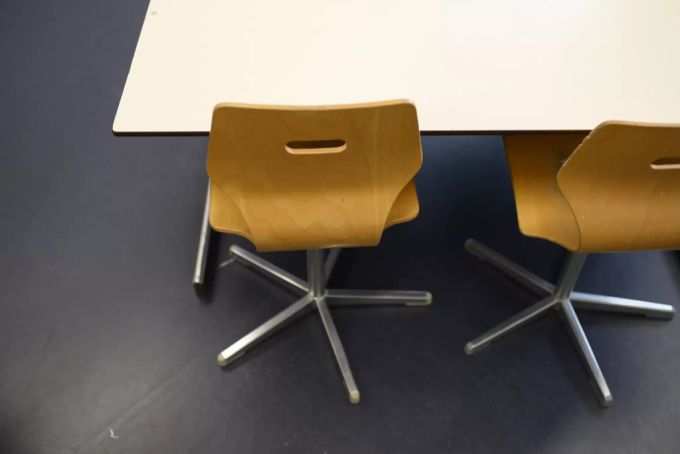 Eltern können aber auch mitschuldig sein am Fernbleiben ihrer Kinder. (Symbolbild) Sommer Schule Ferien