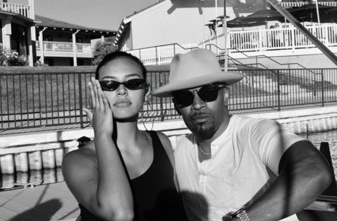 Jamie Foxx unterstützt Sela Vave in ihrer Karriere im Show-Business. jamie foxx
