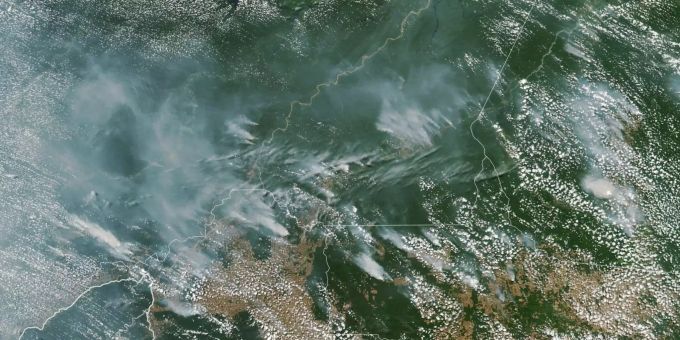 Die NASA hat ein Satellitenbild veröffentlicht, das mehrere Brände in Brasilien zeigt. Satellitenbild Nasa