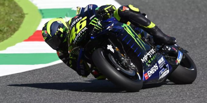 MotoGP: Valentino Rossi scheidet aus. MotoGP Valentino Rossi