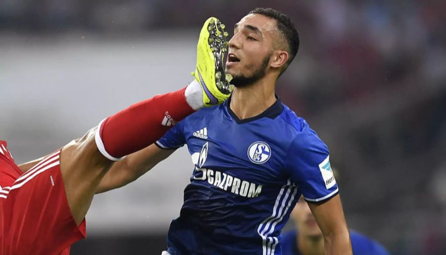 Seit 2016 ist Nabil Bentaleb bei Schalke, erst leihweise von Tottenham, dann um 19 Millionen verpflichtet. Gerechtfertigt hat der Problemkicker diese Summe nie.