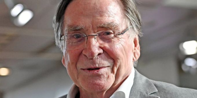 Elmar Wepper ist mit 79 Jahren gestorben. Der Bayerische Rundfunk zeigt kurzfristig mehrere Sendungen mit dem Schauspieler. elmar weppe