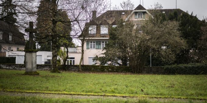Die christliche Privatschule im Hof Oberkirch in Kaltbrunn ist mit heftigen Vorwürfen konfrontiert. Läderach