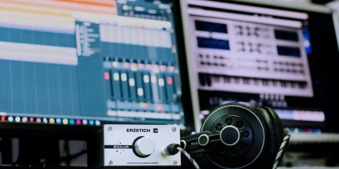 Mit «Dream Track» soll es für jeden möglich werden, in Sekunden ohne Schwierigkeiten einen vollständigen Song zu produzieren. (Symbolbild) dream track youtube google