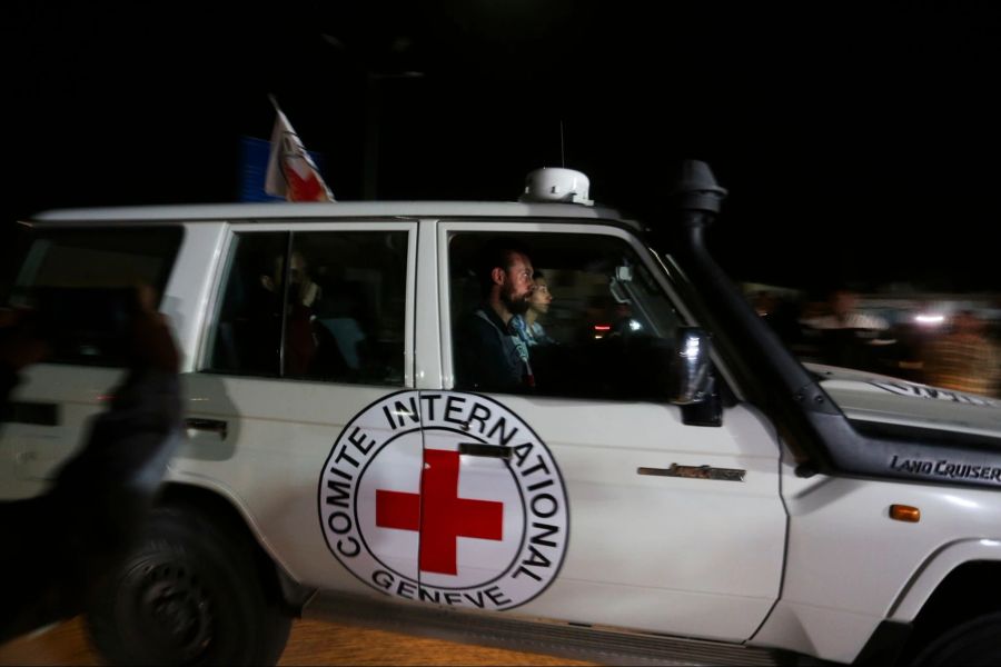 Viele am 7. Oktober verschleppte Israelis wurden dem Roten Kreuz übergeben.