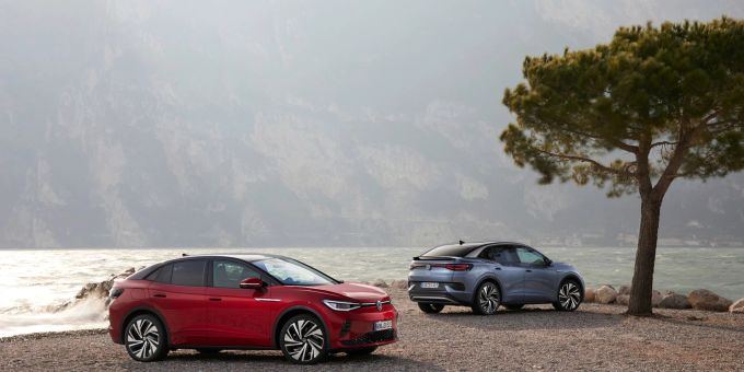Zuwachs im VW-Programm: Die vom elektrischen ID4 abgeleitete Coupé-Variante ID5 ist ab Ende Mai zu haben. Zuwachs im VW-Programm: Die vom elektrischen ID4 abgeleitete Coupé-Variante ID5 ist ab Ende Mai zu haben.