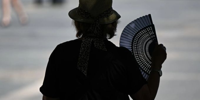 Waldbrände und Hitzewellen wie derzeit in Europa stellen nach Angaben der Weltgesundheitsorganisation WHO ein zunehmendes Gesundheitsrisiko dar. Waldbrände und Hitzewellen wie derzeit in Europa stellen nach Angaben der Weltgesundheitsorganisation WHO ein zunehmendes Gesundheitsrisiko dar.