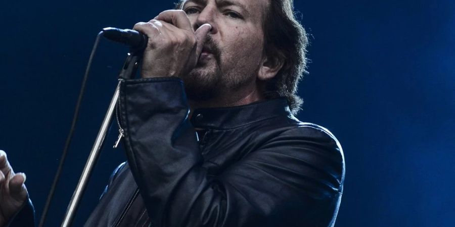 Pearl-Jam-Sänger Eddie Vedder leidet unter Stimmproblemen.