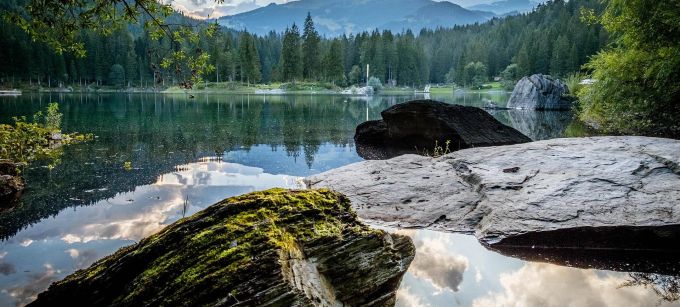 Caumasee wasser Steine
