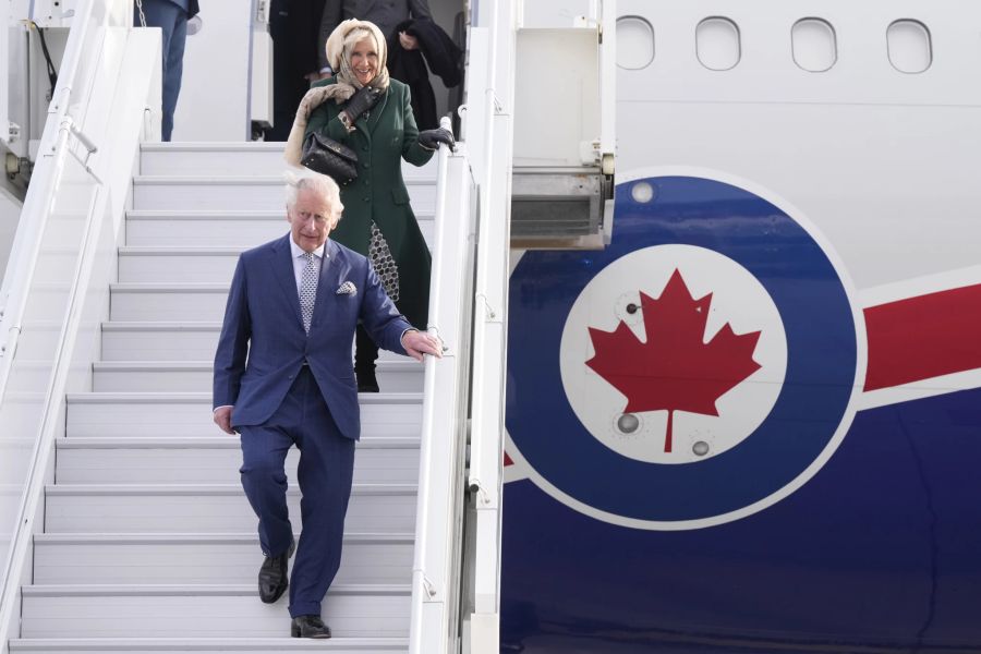 Herzogin Camilla und Prinz Charles kamen am Dienstag in Ottawa an. Aktuell sind sie anlässlich des Thronjubiläums der Queen auf Kanada-Tour. (Paul Daly/The Canadian Press via AP)