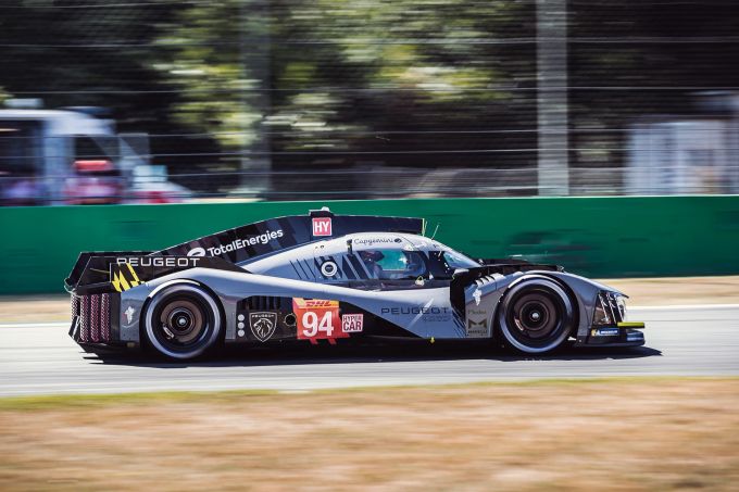 Das neue Peugeot 9X8 Hypercar feiert in Monza seine Premiere in der FIA-Langstrecken-Weltmeisterschaft. FIA-Langstrecken-Weltmeisterschaft Peugeot 9X8 Hypercar