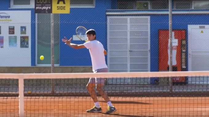 Carlos Alcaraz trainiert in der Akademie von Juan Carlos Ferrero. Carlos Alcaraz