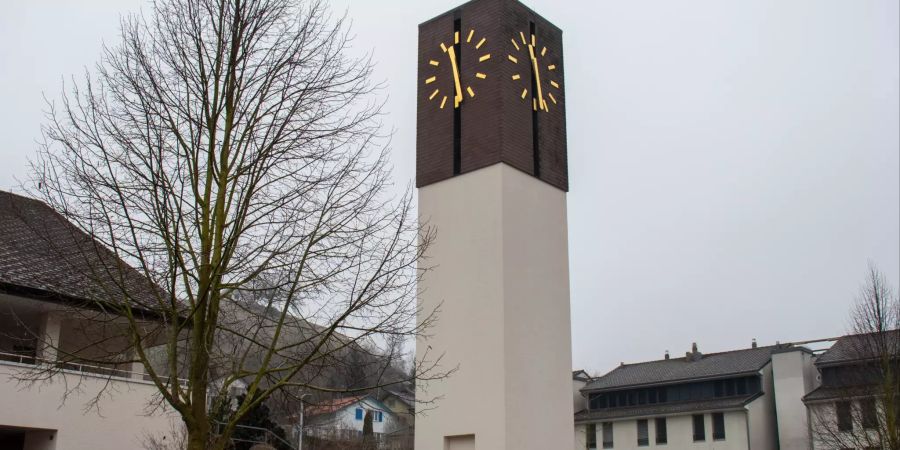 Kircheturm in Teufenthal.