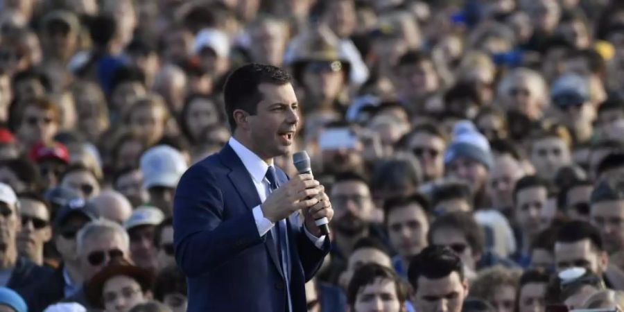 Pete Buttigieg spricht auf einer Wahlkampfveranstaltung. Foto: Susan Walsh/AP/dpa