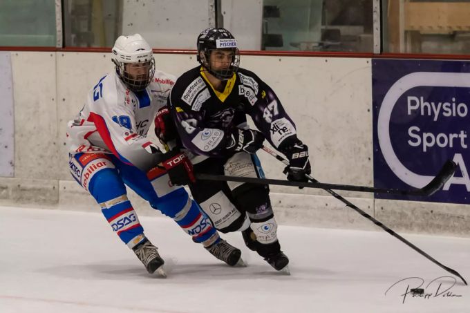 Der SC Reinach im Spiel gegen den HC Wohlen. Reinach Herren - HC Wohlen