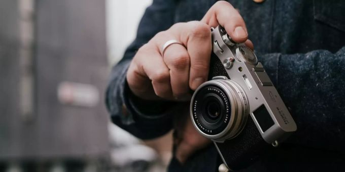Fujifilm X100V - Neue Premium-Kompaktkamera vorgestellt