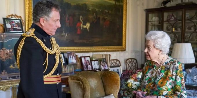 London - Königin Elizabeth hält nach Sorgen um Gesundheit wieder persönliche Audienz ab