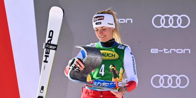 Beim Saisonauftakt in Sölden (Ö) fährt Lara Gut-Behrami auf den starken zweiten Platz. Lara Gut-Behrami