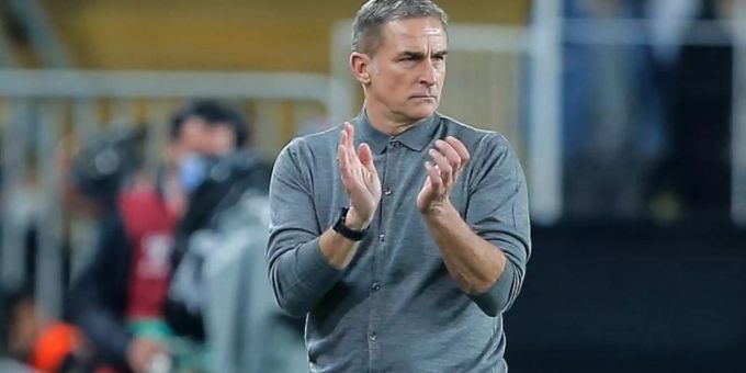 Stefan Kuntz musste sich bei seinem Debüt als Trainer der türkischen Nationalmannschaft mit einem Remis gegen Norwegen zufriedengeben. Foto: Uncredited/AP/dpa Stefan Kuntz musste sich bei seinem Debüt als Trainer der türkischen Nationalmannschaft mit einem Remis gegen Norwegen zufriedengeben. Foto: Uncredited/AP/dpa