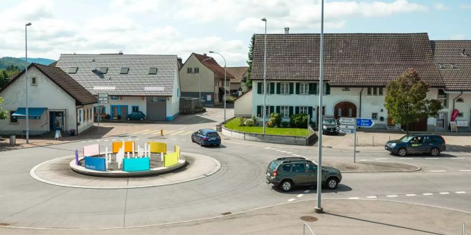Autokreisel in Frick. Autokreisel in Frick.