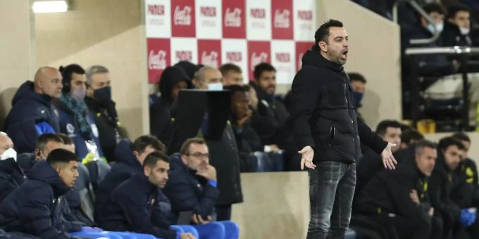 Barcelona's head coach Xavi Hernandez shouts from the touchline during the La Liga soccer match between Villarreal and Barcelona in Villarreal, Spain, Saturday, Nov. 27, 2021. (AP Photo/Alberto Saiz) Spain Soccer La Liga