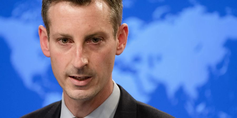 ARCHIV - Der Sprecher des US-Aussenministeriums, Ned Price, gibt sein Amt ab. Foto: Jacquelyn Martin/AP POOL/dpa