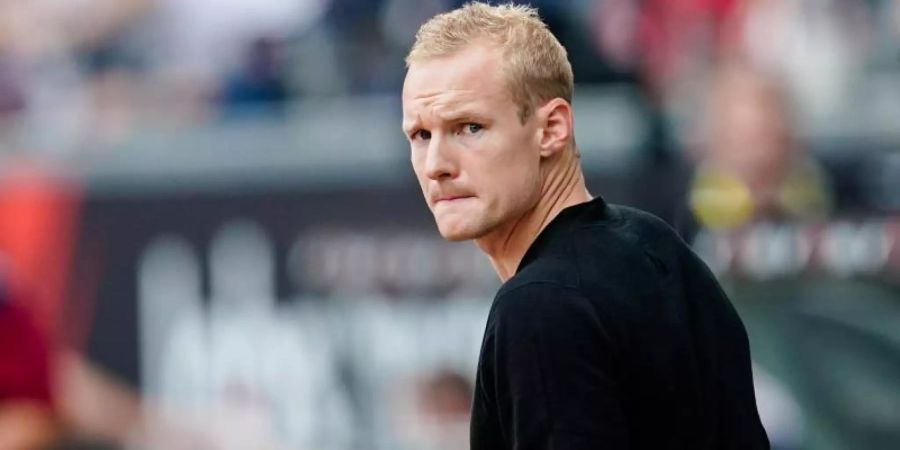 Eintracht-Profi Sebastian Rode: «Fredi Bobic steht nicht mit uns auf dem Feld». Foto: Uwe Anspach/dpa