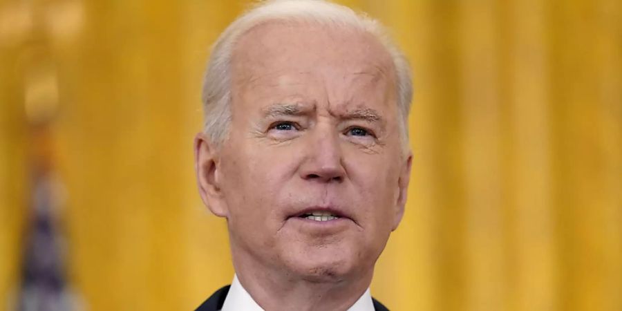 Joe Biden, Präsident der USA, spricht bei einer Pressekonferenz im East Room des Weissen Hauses über die amerikanische Wirtschaft. Foto: Evan Vucci/AP/dpa