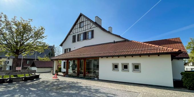 Das Gemeindehaus Aesch (ZH). Das Gemeindehaus Aesch (ZH).