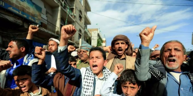 Proteste von Unterstützern der Huthi-Rebellen in Sanaa Proteste von Unterstützern der Huthi-Rebellen in Sanaa