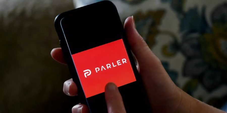Apple hatte Parler wegen Aufrufen zur Gewalt gesperrt