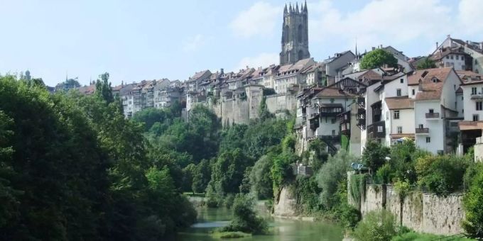 Im Kanton Fribourg wird am 7. November 2021 der Grossrat gewählt. kantonsregierung von freiburg