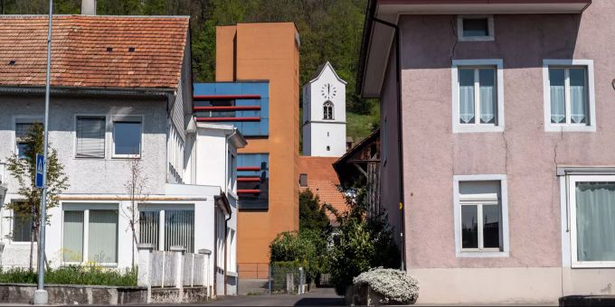 Alt und Neu in Lengnau (BE). - Lengnau (BE) Alt und Neu in Lengnau (BE). - Lengnau (BE)