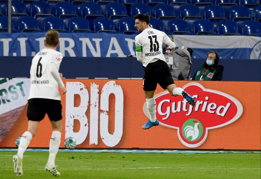 Lars Stindl bejubelt sein 1:0 nach 15 Minuten.