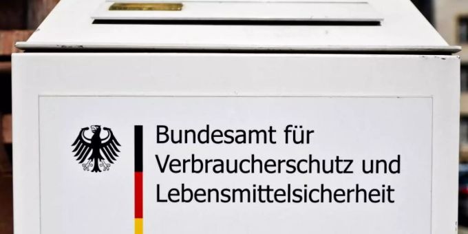 Das Bundesamt für Verbraucherschutz und Lebensmittelsicherheit warnt vor dem Verzehr einer Paprikasalami der Marke «Jeden Tag». Foto: Ole Spata/dpa Das Bundesamt für Verbraucherschutz und Lebensmittelsicherheit warnt vor dem Verzehr einer Paprikasalami der Marke «Jeden Tag». Foto: Ole Spata/dpa