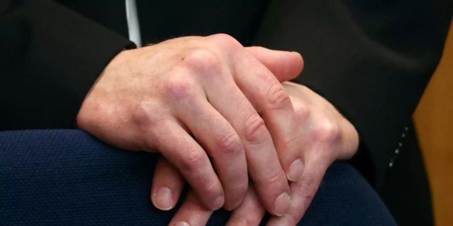 Hauptangeklagter gesteht tödlichen Schuss auf Lübcke