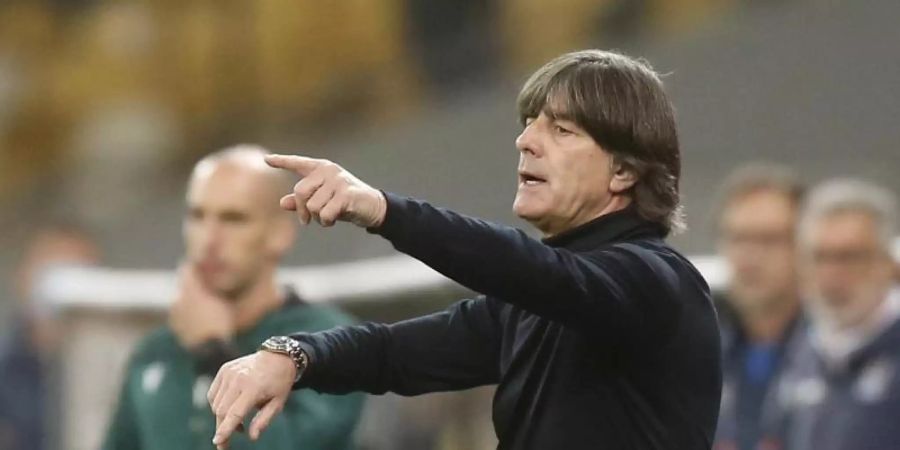 Joachim Löw war nach dem Sieg in Kiew etwas erleichtert. Foto: Efrem Lukatsky/AP/dpa