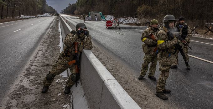 Mitglieder der ukrainischen Armee. Russian invasion of Ukraine