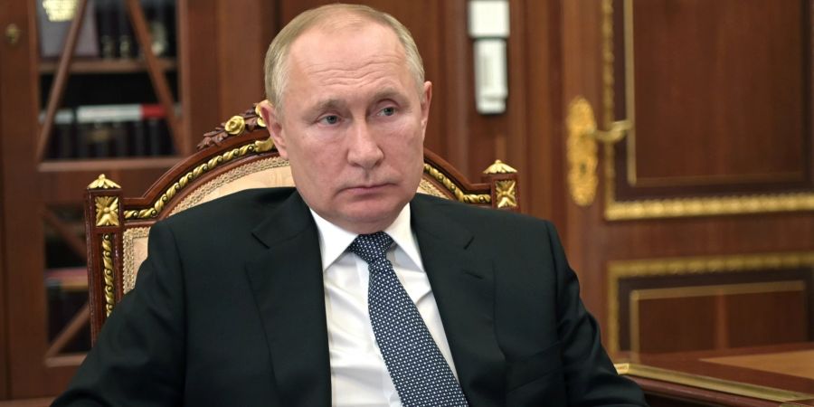 Russlands Präsident Wladimir Putin während eines Meetings zum Ukraine-Krieg am 22. März in Moskau.