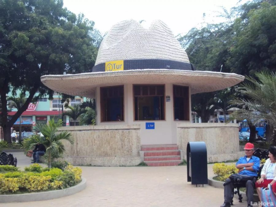 Sombrero Denkmal in Jipijapa.