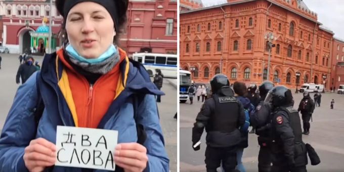 Eine Frau hält ein Schild mit «Dwa Slowa» in die Kamera – und wird innerhalb kurzer Zeit festgenommen. Ukraine Krieg Proteste