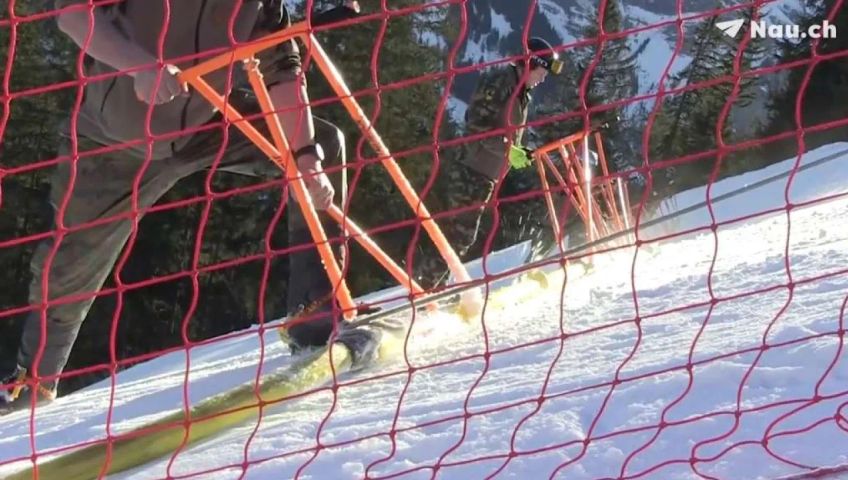 wc-adelboden-balken-ganz