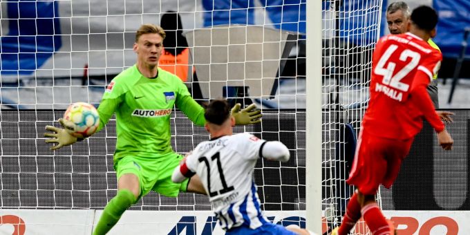 Bayern München Dank Sieg Gegen Hertha Berlin Neuer Leader