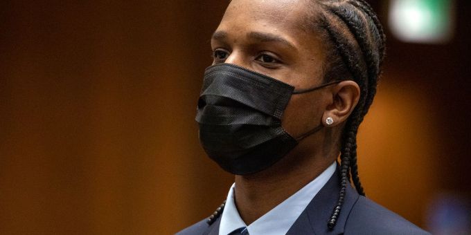 US-Rapper Asap Rocky streitet die Vorwürfe ab. US-Rapper Asap Rocky streitet die Vorwürfe ab.