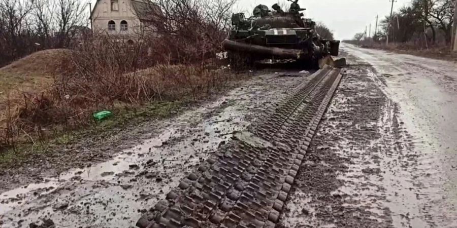 Zerstörter ukrainischer Panzer