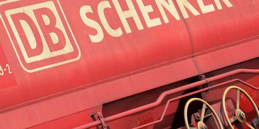 In Medienberichten ist ein Kaufpreis von bis zu 20 Milliarden Euro für DB Schenker genannt worden. Foto: Bodo Marks/dpa