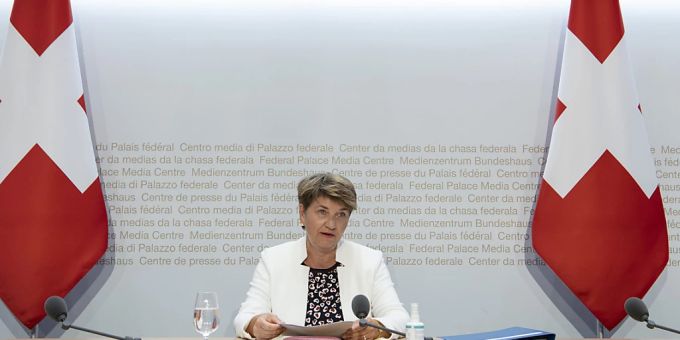 Der Bundesrat wird angesichts der Eskalation im Ukraine-Konflikt wachsam bleiben. Verteidigungsministerin Viola Amherd betont, das Verhalten Russlands in diesem Konflikt sei völkerrechtswidrig. (Archivbild) Der Bundesrat wird angesichts der Eskalation im Ukraine-Konflikt wachsam bleiben. Verteidigungsministerin Viola Amherd betont, das Verhalten Russlands in diesem Konflikt sei völkerrechtswidrig. (Archivbild)