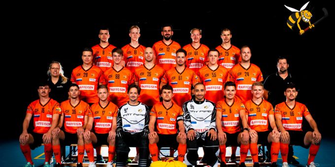 Das Fanionteam der Hornets Regio Moosseedorf Worblental. - Moosseedorf Das Fanionteam der Hornets Regio Moosseedorf Worblental. - Moosseedorf