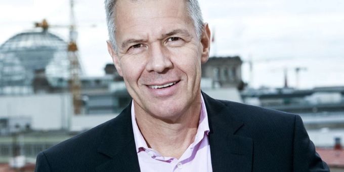 Peter Kloeppel ist seit 30 Jahren Chefmoderator von «RTL Aktuell». Peter Kloeppel ist seit 30 Jahren Chefmoderator von «RTL Aktuell».